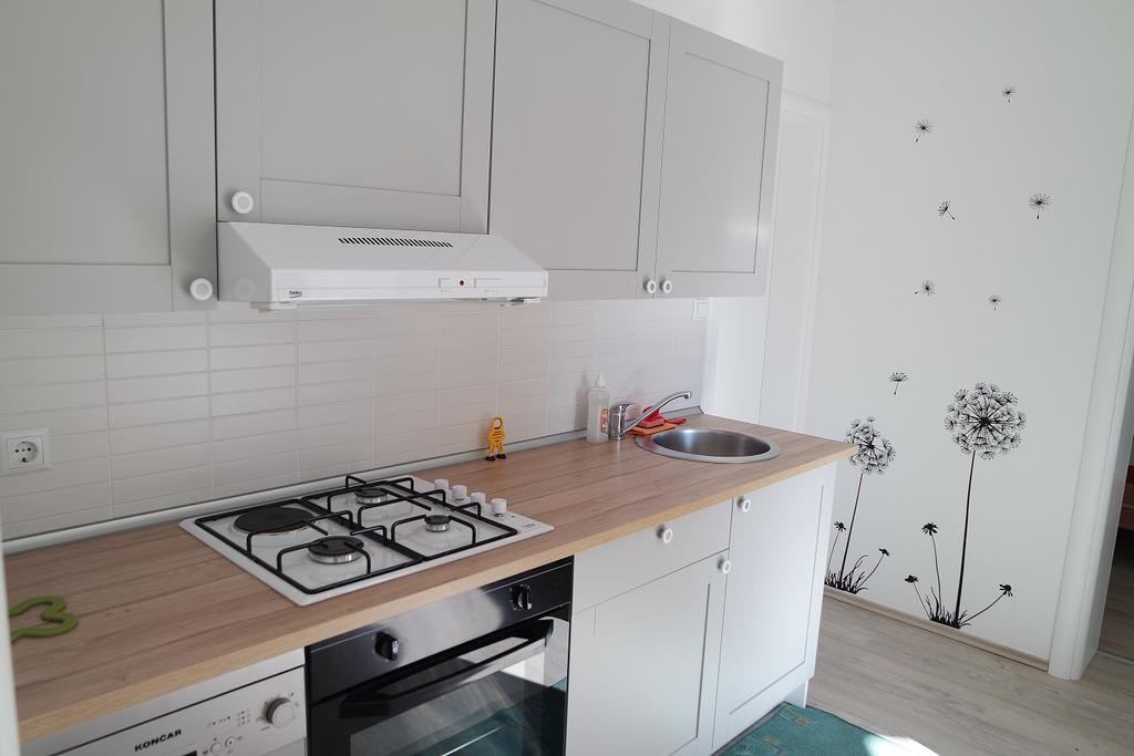 Lenka Apartments I Novalja Ngoại thất bức ảnh